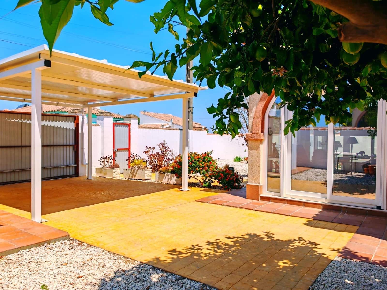 3 soverom Villa til salgs i Chiclana de la Frontera med svømmebasseng - € 349 000 (Ref: 9942657)