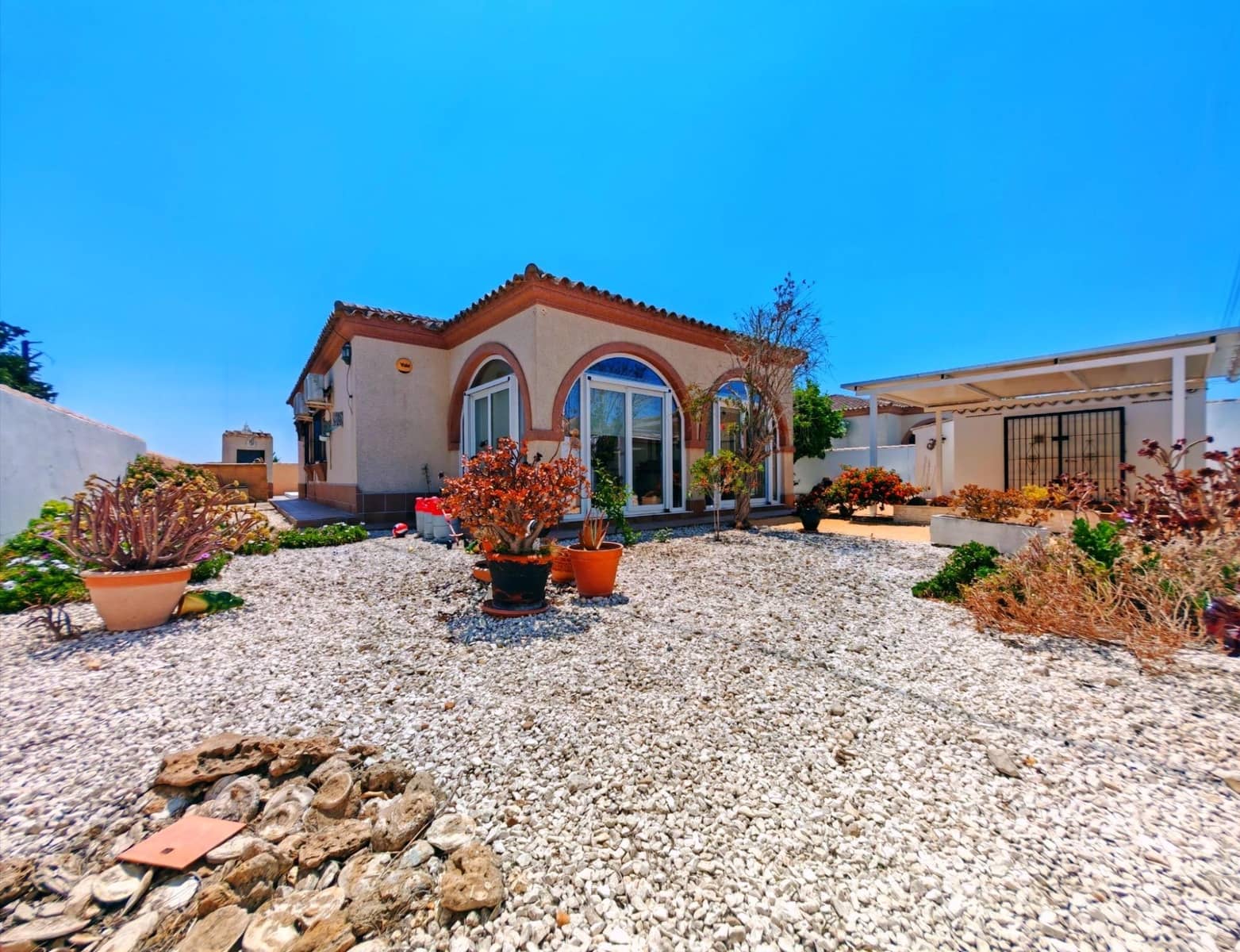 3 soverom Villa til salgs i Chiclana de la Frontera med svømmebasseng - € 349 000 (Ref: 9942657)