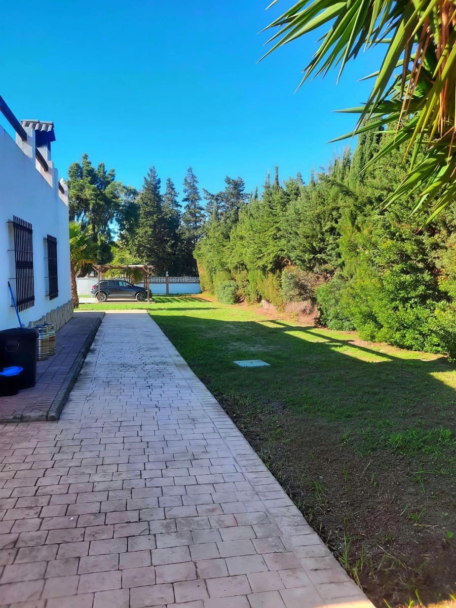 3 chambre Villa/Maison à vendre à Chiclana de la Frontera avec garage - 550 000 € (Ref: 9958101)