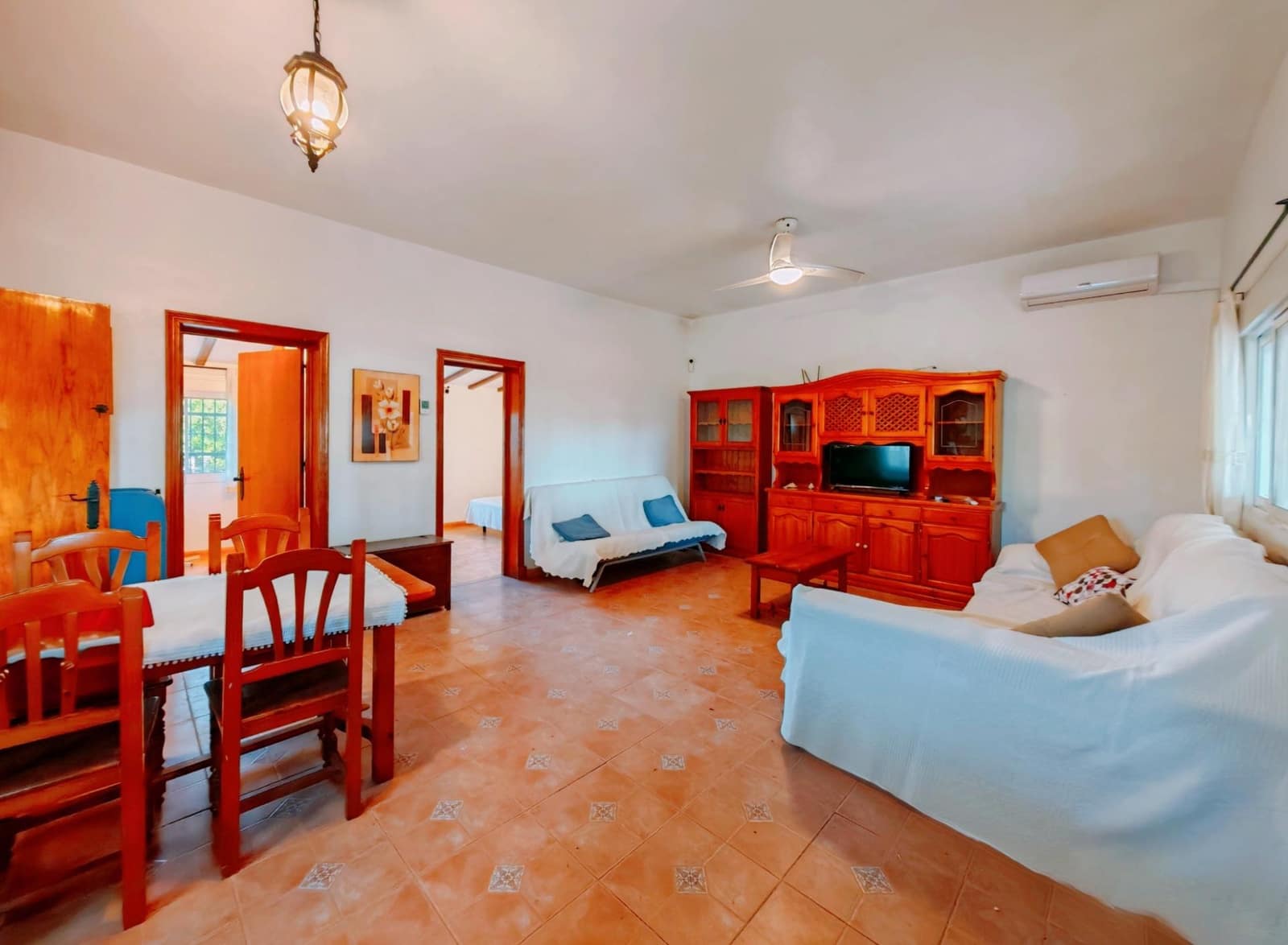 2 makuuhuone Huvila myytävänä paikassa Chiclana de la Frontera mukana uima-altaan - 220 000 € (Ref: 9963233)