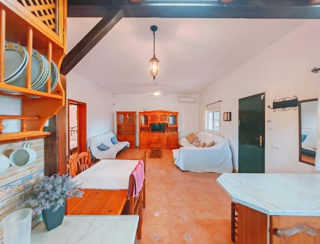 2 makuuhuone Huvila myytävänä paikassa Chiclana de la Frontera mukana uima-altaan - 220 000 € (Ref: 9963233)