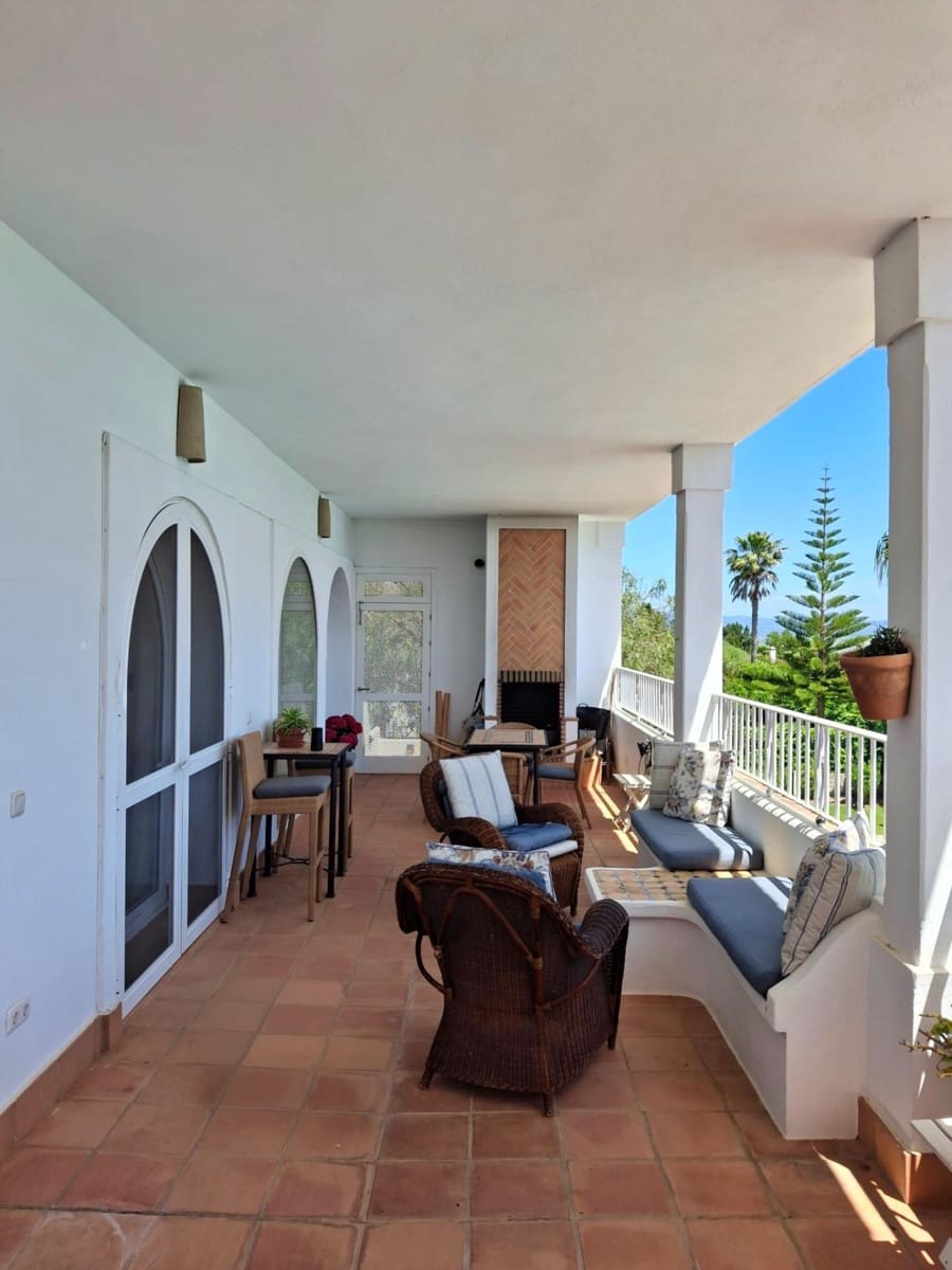 5 slaapkamer Villa te koop in Benalup met zwembad - € 785.000 (Ref: 9983120)