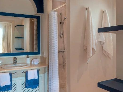 5 slaapkamer Villa te koop in Benalup met zwembad - € 785.000 (Ref: 9983120)