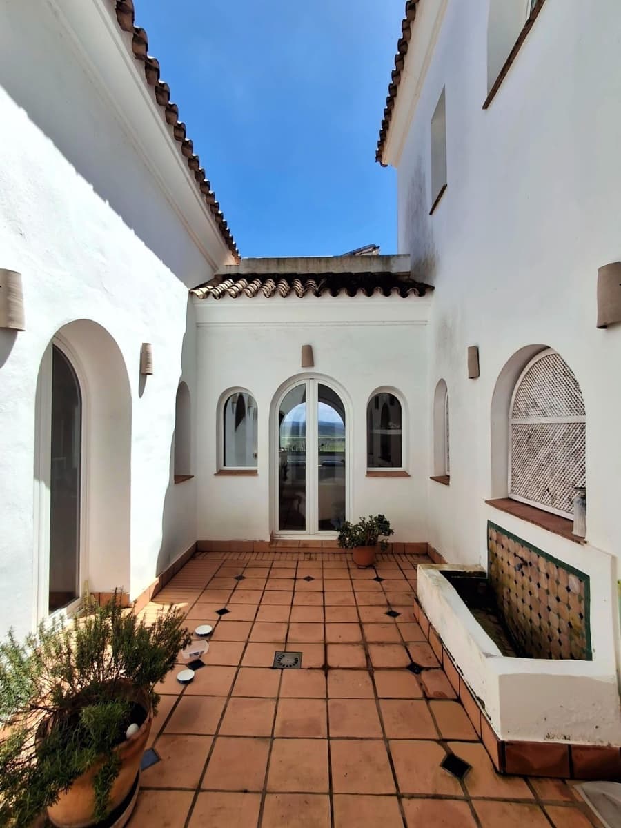 5 slaapkamer Villa te koop in Benalup met zwembad - € 785.000 (Ref: 9983120)