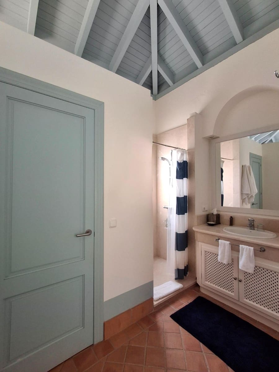 5 slaapkamer Villa te koop in Benalup met zwembad - € 785.000 (Ref: 9983120)