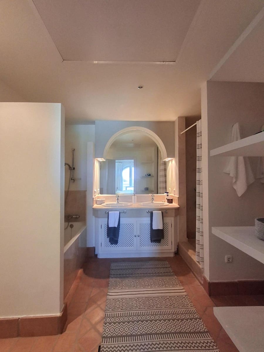 5 slaapkamer Villa te koop in Benalup met zwembad - € 785.000 (Ref: 9983120)