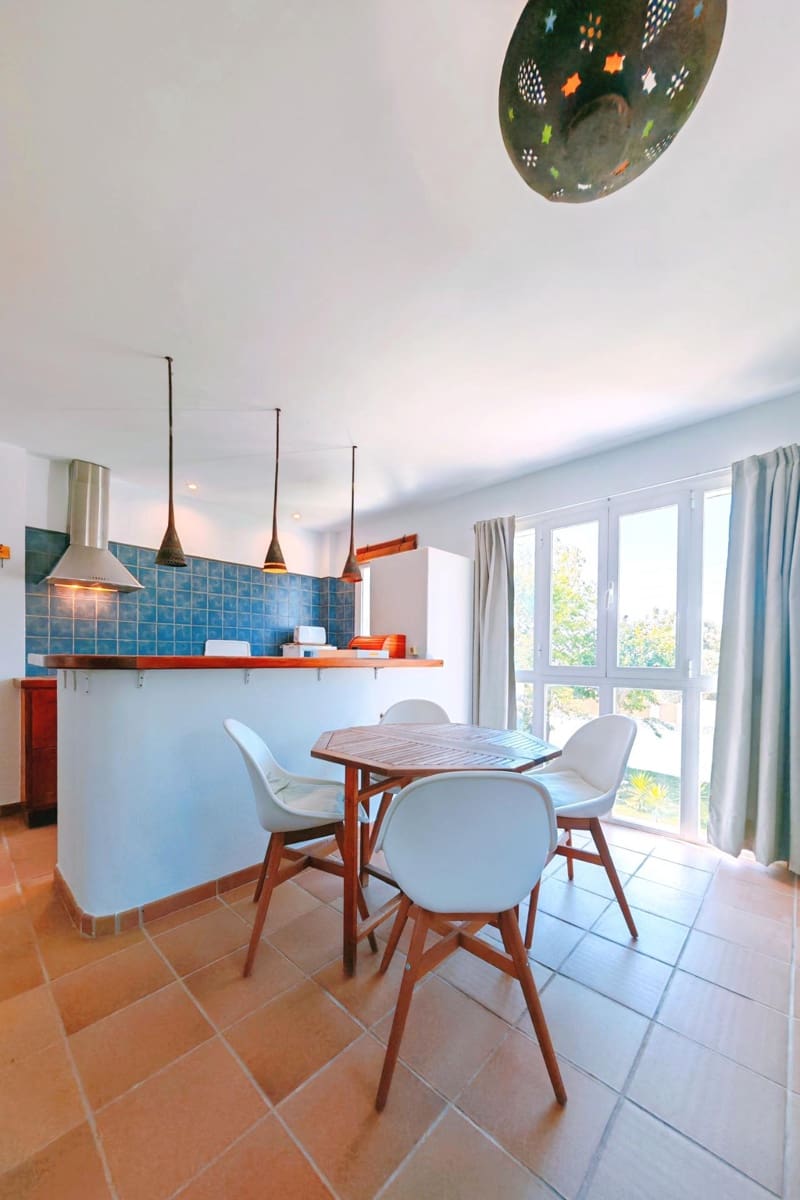14 slaapkamer Finca/Landhuis te koop in Zahora met zwembad - € 1.600.000 (Ref: 9995818)
