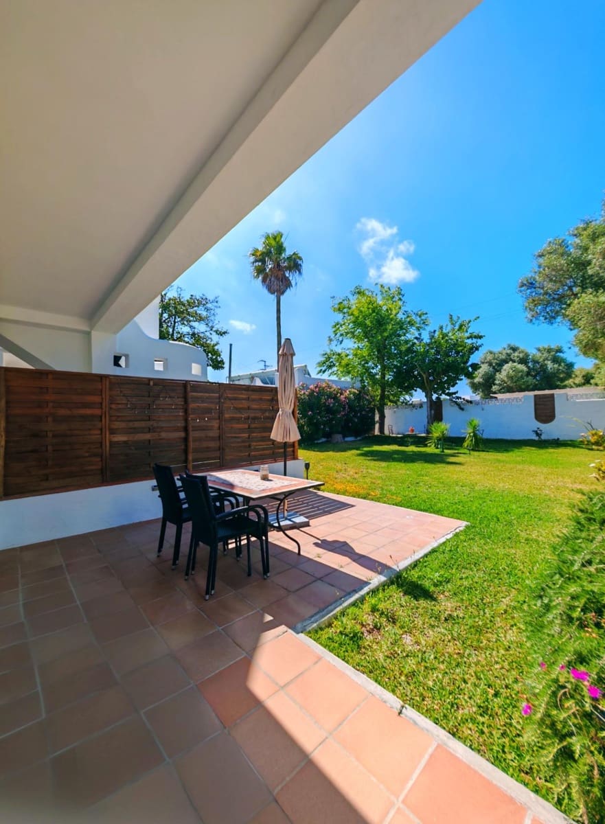14 slaapkamer Finca/Landhuis te koop in Zahora met zwembad - € 1.600.000 (Ref: 9995818)