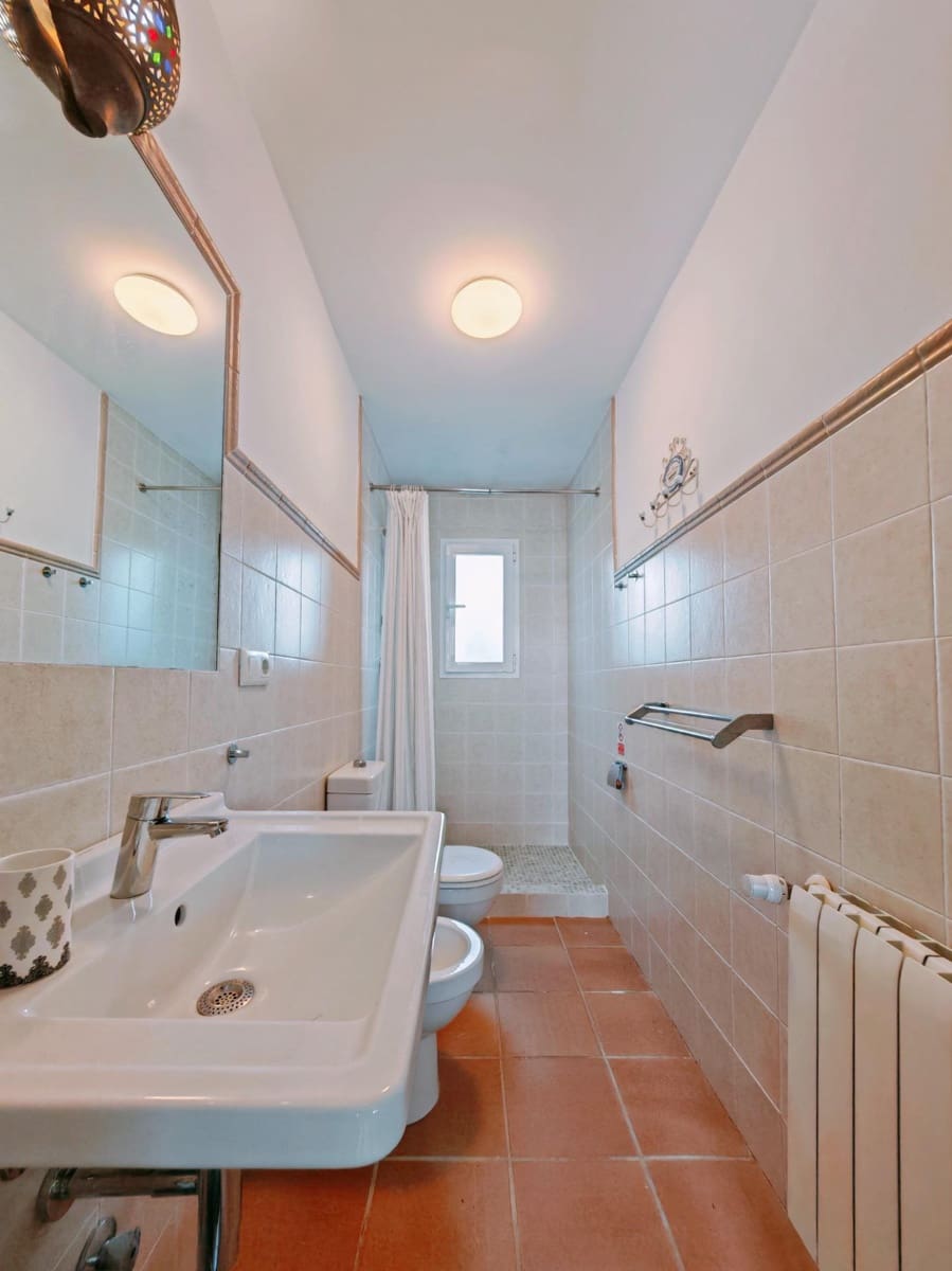 14 slaapkamer Finca/Landhuis te koop in Zahora met zwembad - € 1.600.000 (Ref: 9995818)