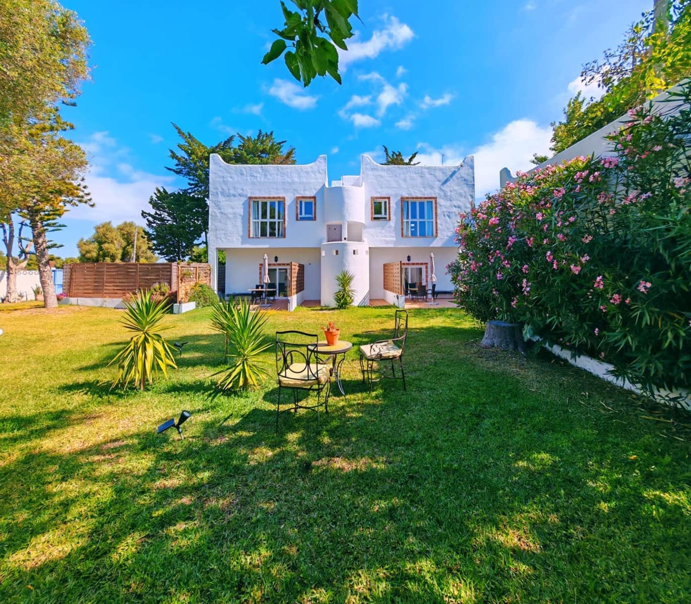 14 slaapkamer Finca/Landhuis te koop in Zahora met zwembad - € 1.600.000 (Ref: 9995818)