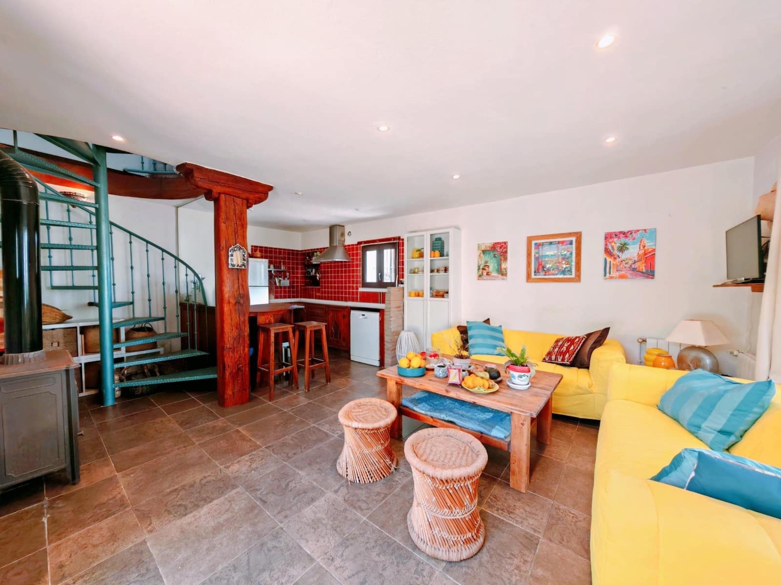 14 slaapkamer Finca/Landhuis te koop in Zahora met zwembad - € 1.600.000 (Ref: 9995818)