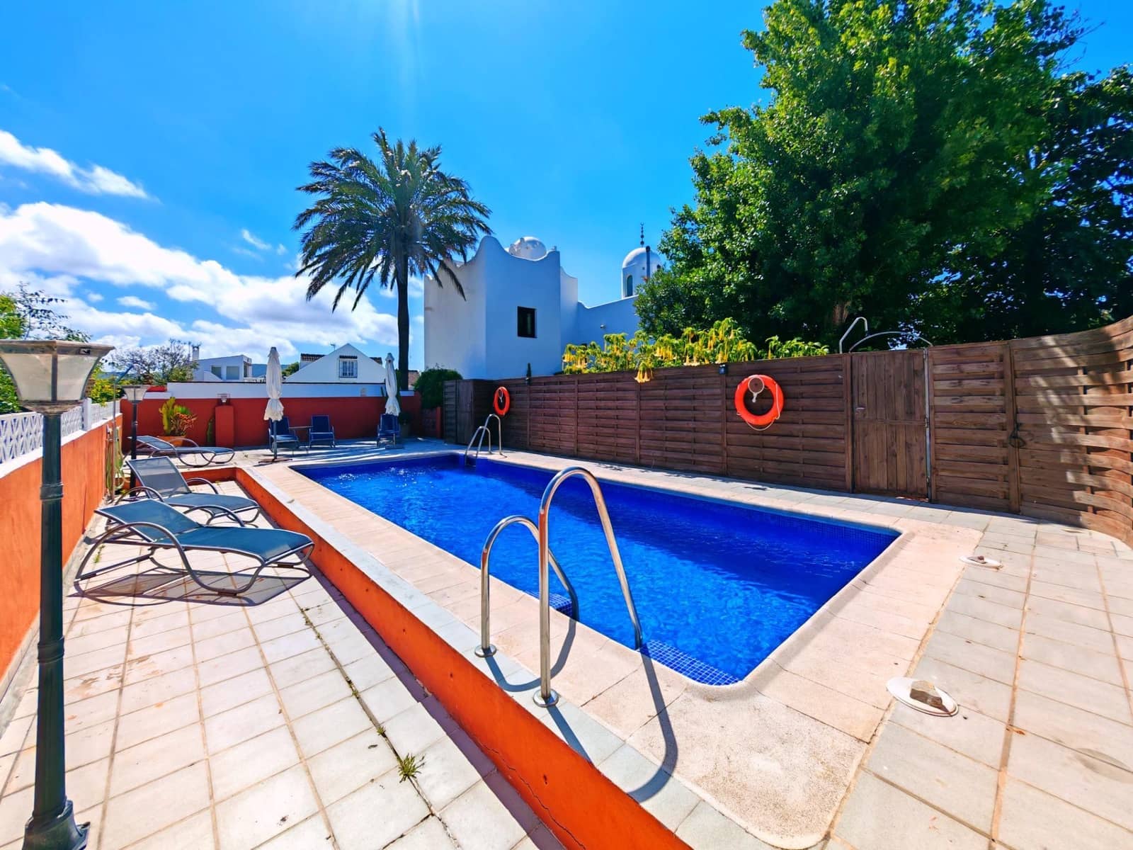 14 slaapkamer Finca/Landhuis te koop in Zahora met zwembad - € 1.600.000 (Ref: 9995818)
