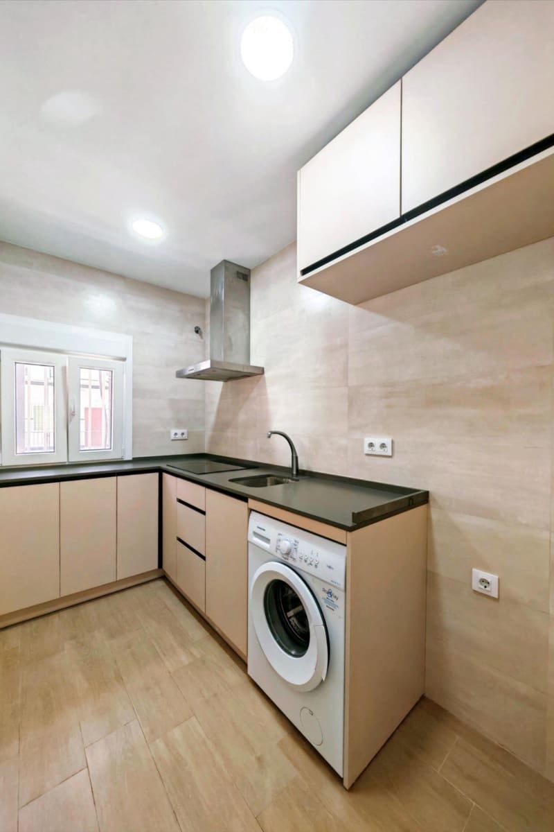 2 Zimmer Wohnung zu verkaufen in Cadiz Stadt - 210.000 € (Ref: 9999682)