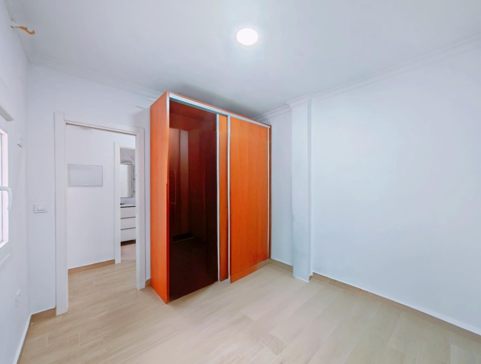 2 Zimmer Wohnung zu verkaufen in Cadiz Stadt - 210.000 € (Ref: 9999682)