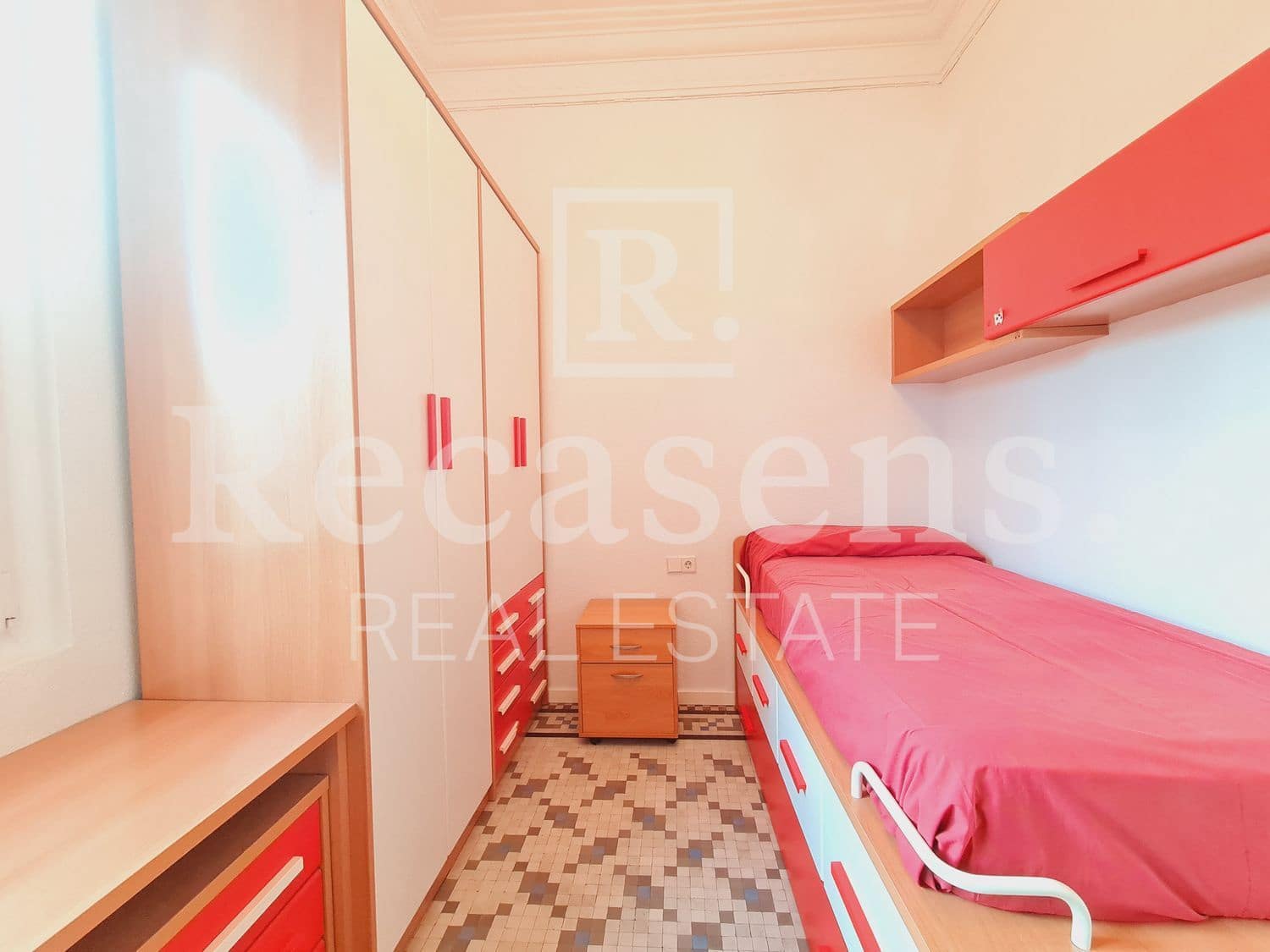 3 bedroom Apartment for rent in Valencia city with garage - € 1,700 (Ref: 10048672)