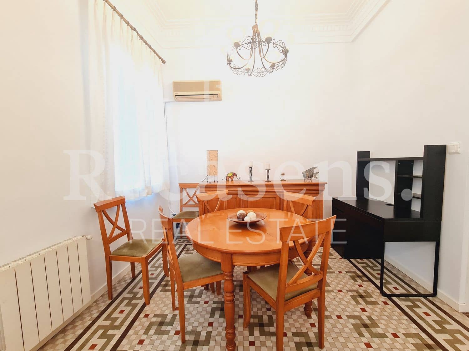 3 bedroom Apartment for rent in Valencia city with garage - € 1,700 (Ref: 10048672)