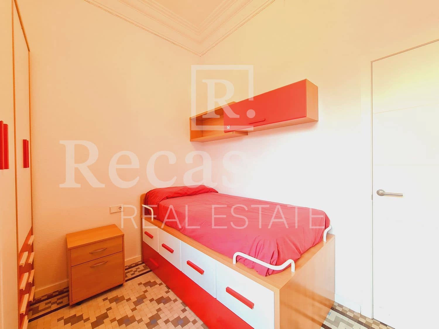 3 bedroom Apartment for rent in Valencia city with garage - € 1,700 (Ref: 10048672)