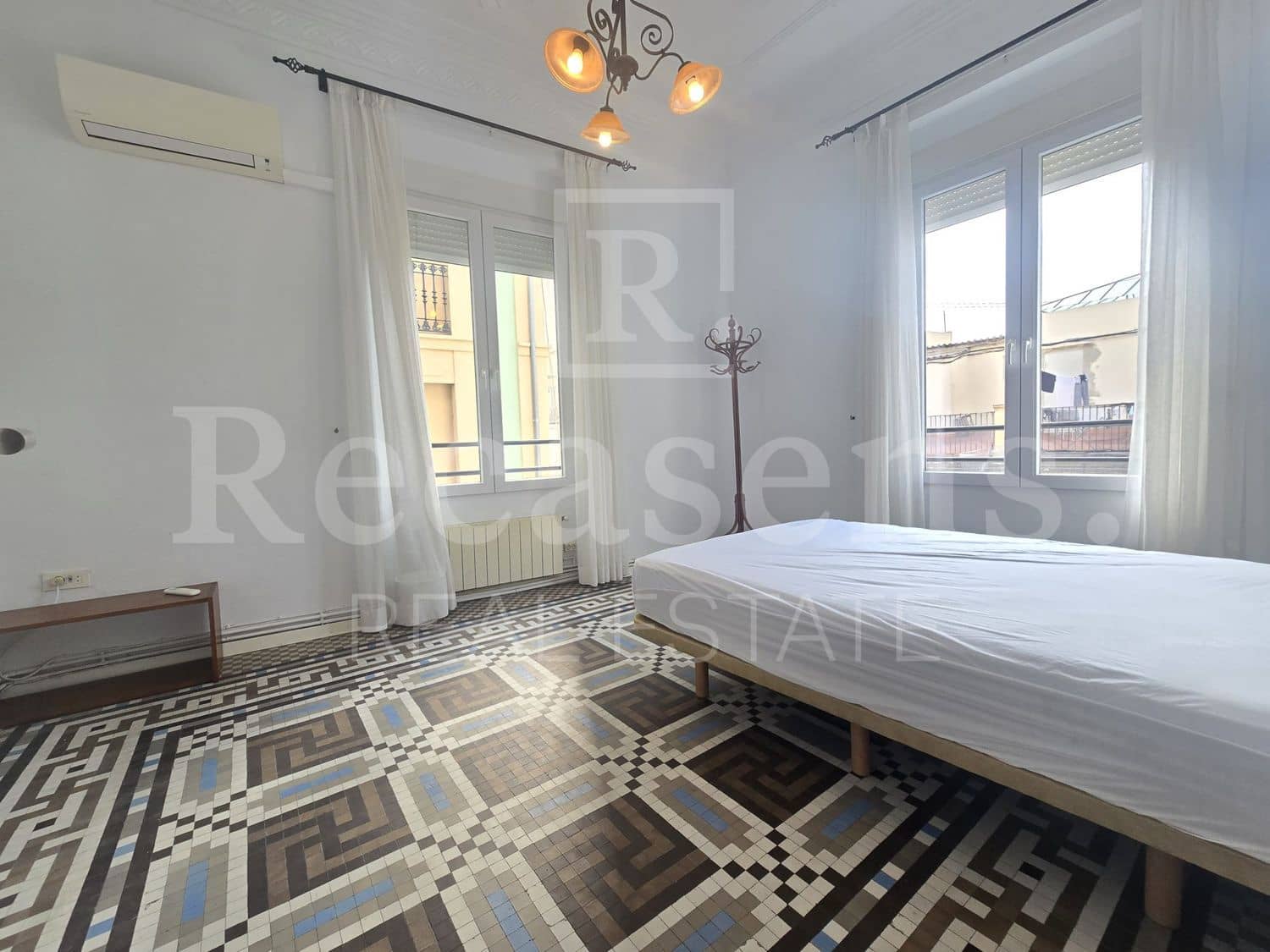 3 Zimmer Apartment zu vermieten in Valencia Stadt mit Garage - 1.600 € (Ref: 10048672)