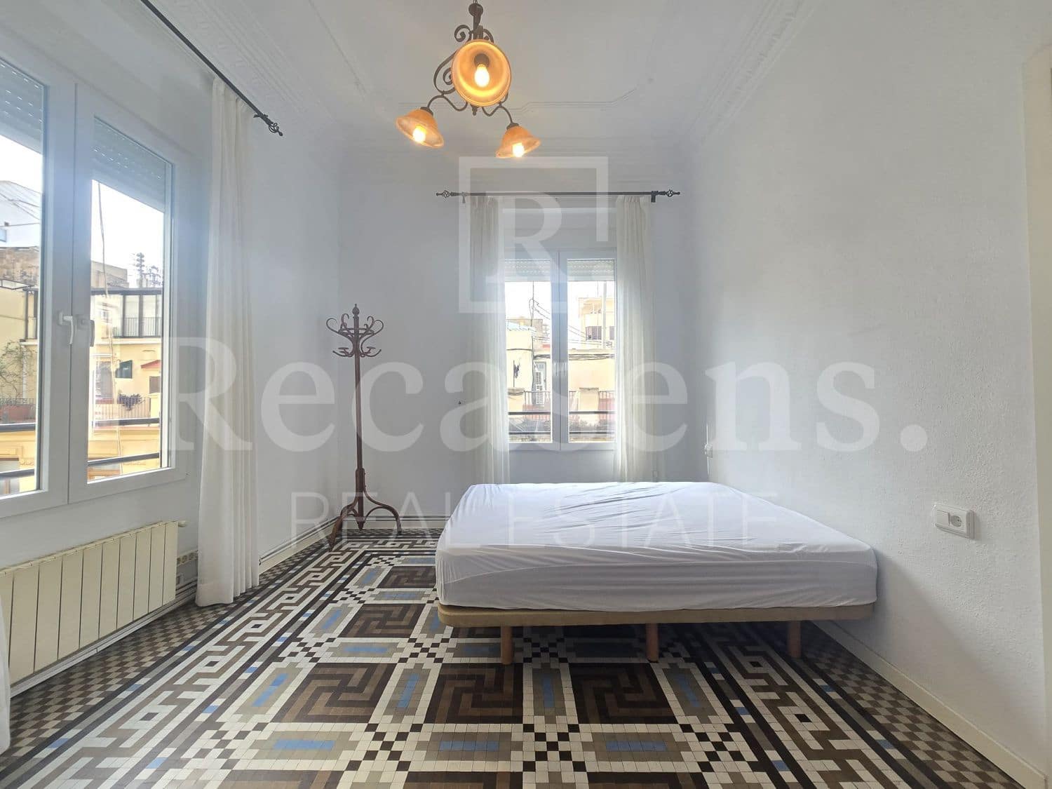 3 Zimmer Apartment zu vermieten in Valencia Stadt mit Garage - 1.600 € (Ref: 10048672)