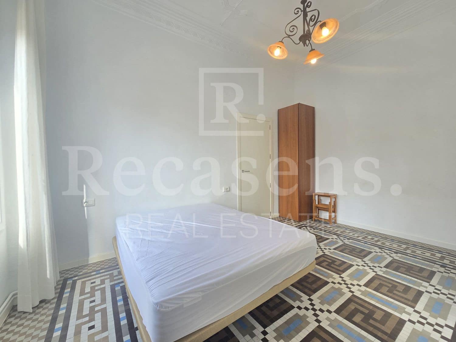 3 Zimmer Apartment zu vermieten in Valencia Stadt mit Garage - 1.600 € (Ref: 10048672)