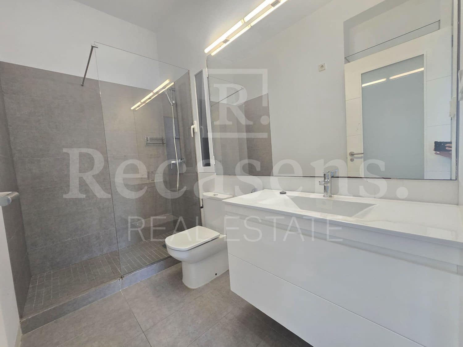 3 Zimmer Apartment zu vermieten in Valencia Stadt mit Garage - 1.600 € (Ref: 10048672)
