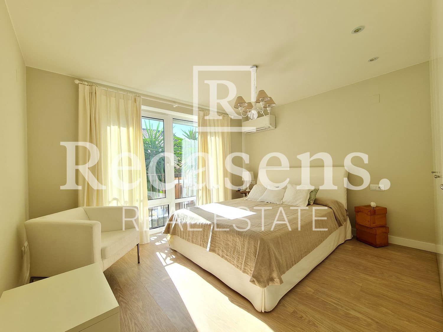 4 soveværelse Villa til salg i Almarda med swimmingpool - € 840.000 (Ref: 6065035)