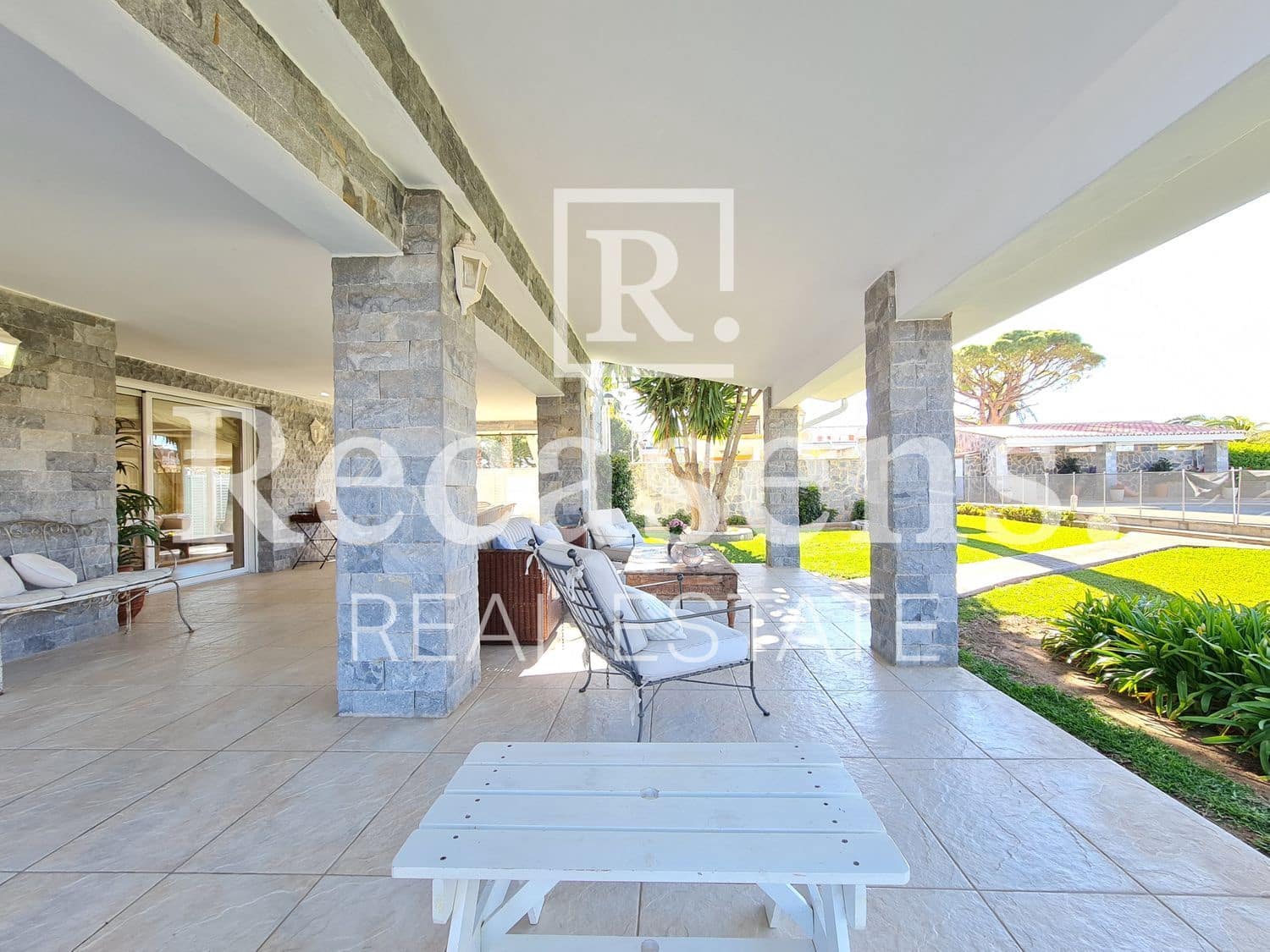 4 soveværelse Villa til salg i Almarda med swimmingpool - € 840.000 (Ref: 6065035)