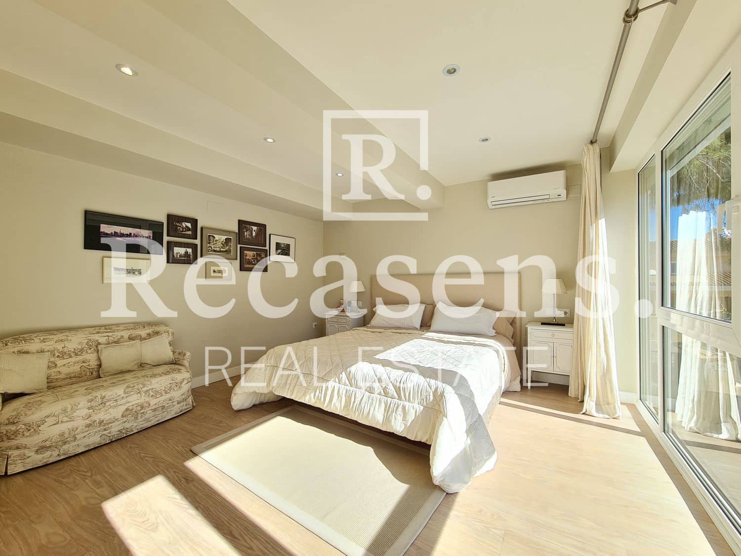 4 makuuhuone Huvila myytävänä paikassa Almarda mukana uima-altaan 
autotalli - 840 000 € (Ref: 6065035)