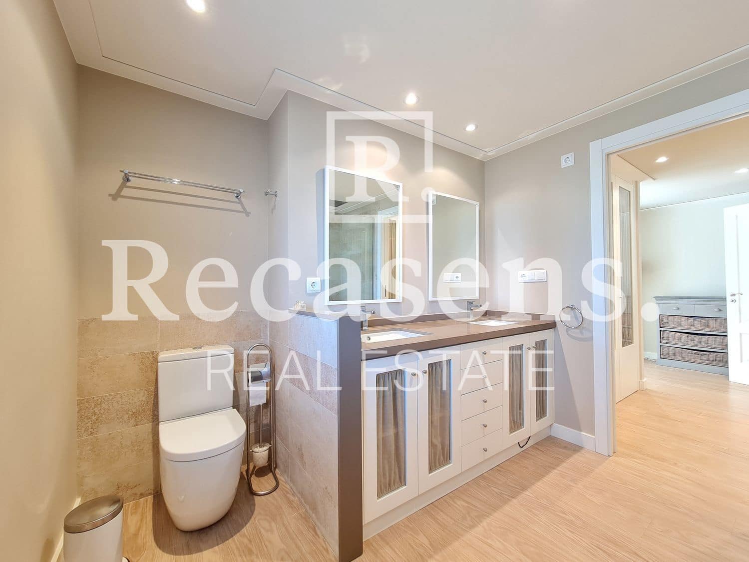 4 makuuhuone Huvila myytävänä paikassa Almarda mukana uima-altaan 
autotalli - 840 000 € (Ref: 6065035)