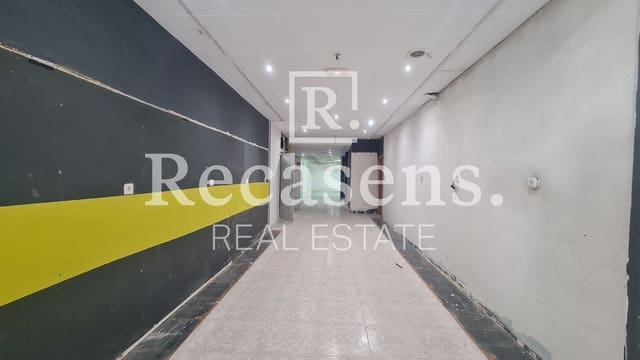 Commerciale da affittare in La Creu del Grau, Valencia città - 1.000 € (Rif: 6370348)