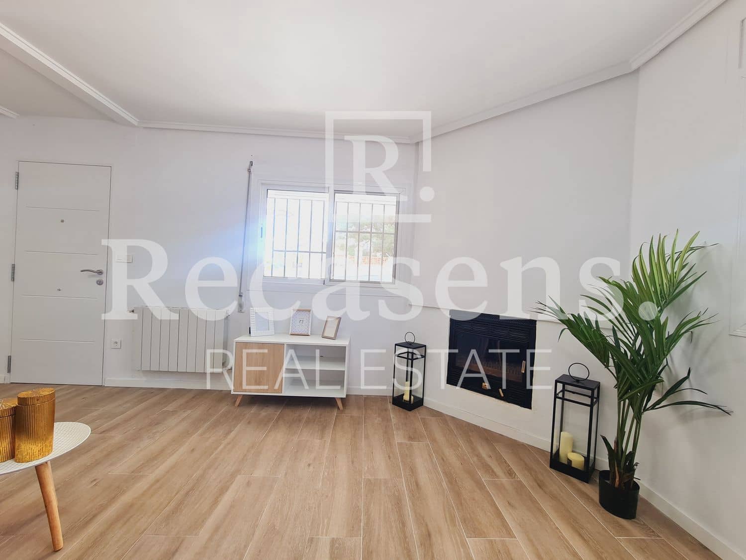 3 soveværelse Villa til leje i Vilamarxant / Villamarchante med swimmingpool garage - € 1.600 (Ref: 7521670)