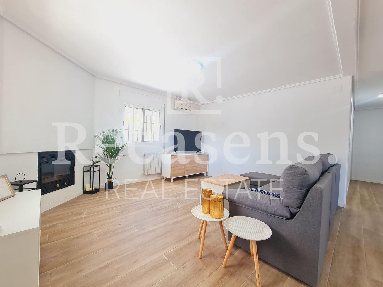 3 soveværelse Villa til leje i Vilamarxant / Villamarchante med swimmingpool garage - € 1.600 (Ref: 7521670)