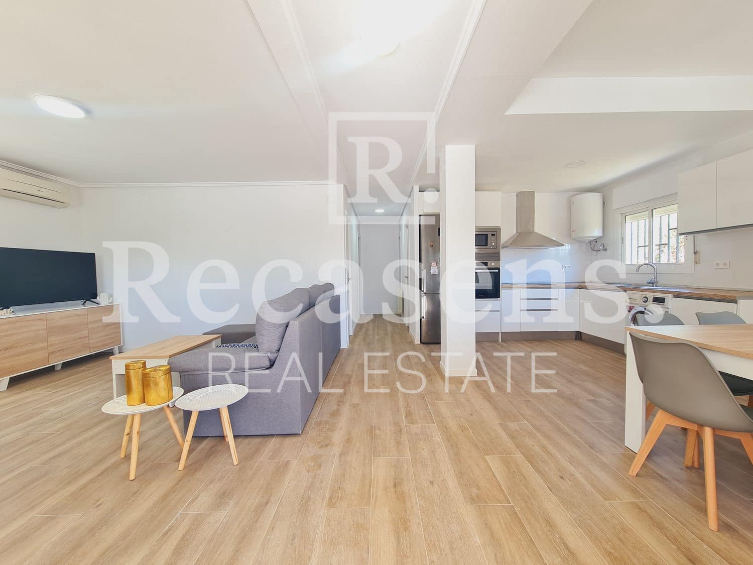 3 soveværelse Villa til leje i Vilamarxant / Villamarchante med swimmingpool garage - € 1.600 (Ref: 7521670)