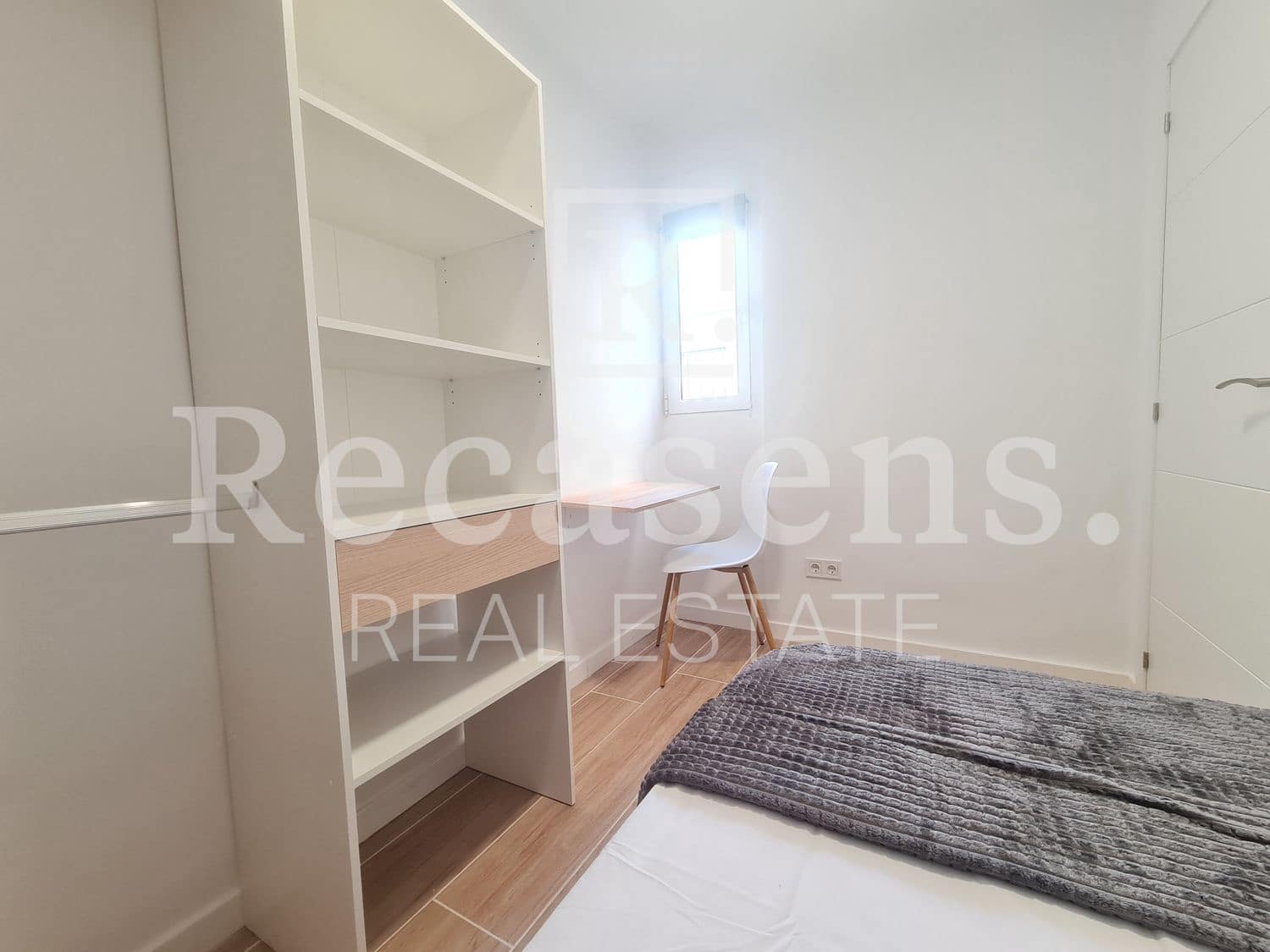 Appartement de 3 chambres à louer à Valence ville avec garage - 1 300 € (Ref: 7999349)