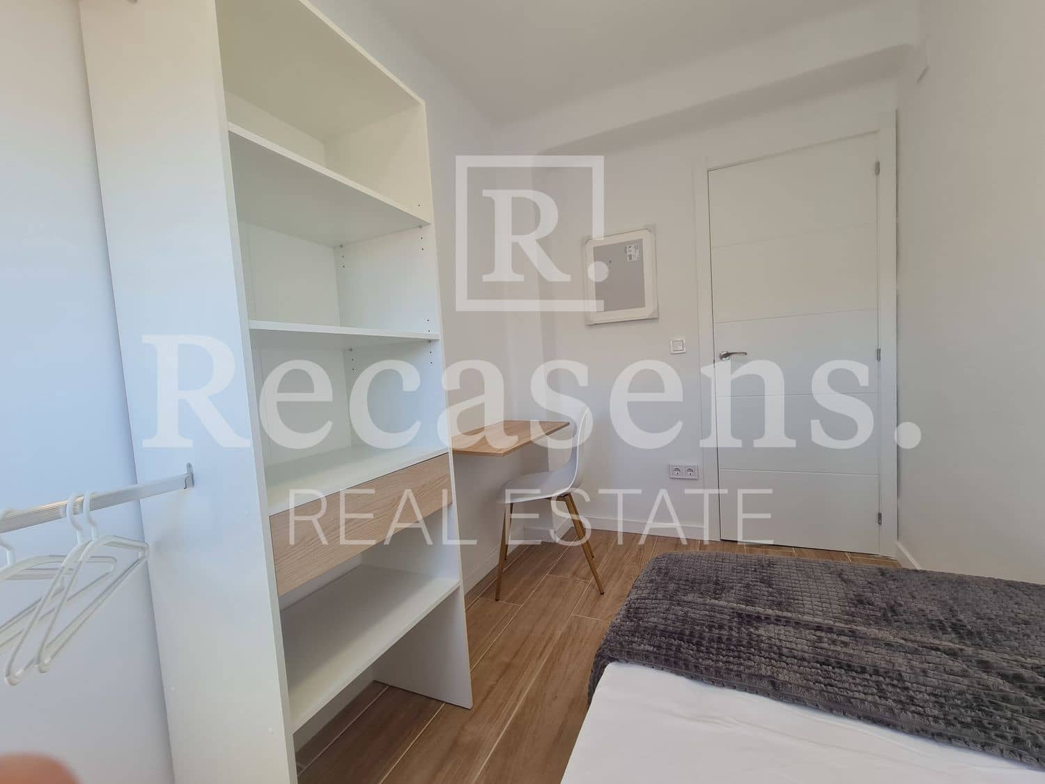 Appartement de 3 chambres à louer à Valence ville avec garage - 1 300 € (Ref: 7999349)