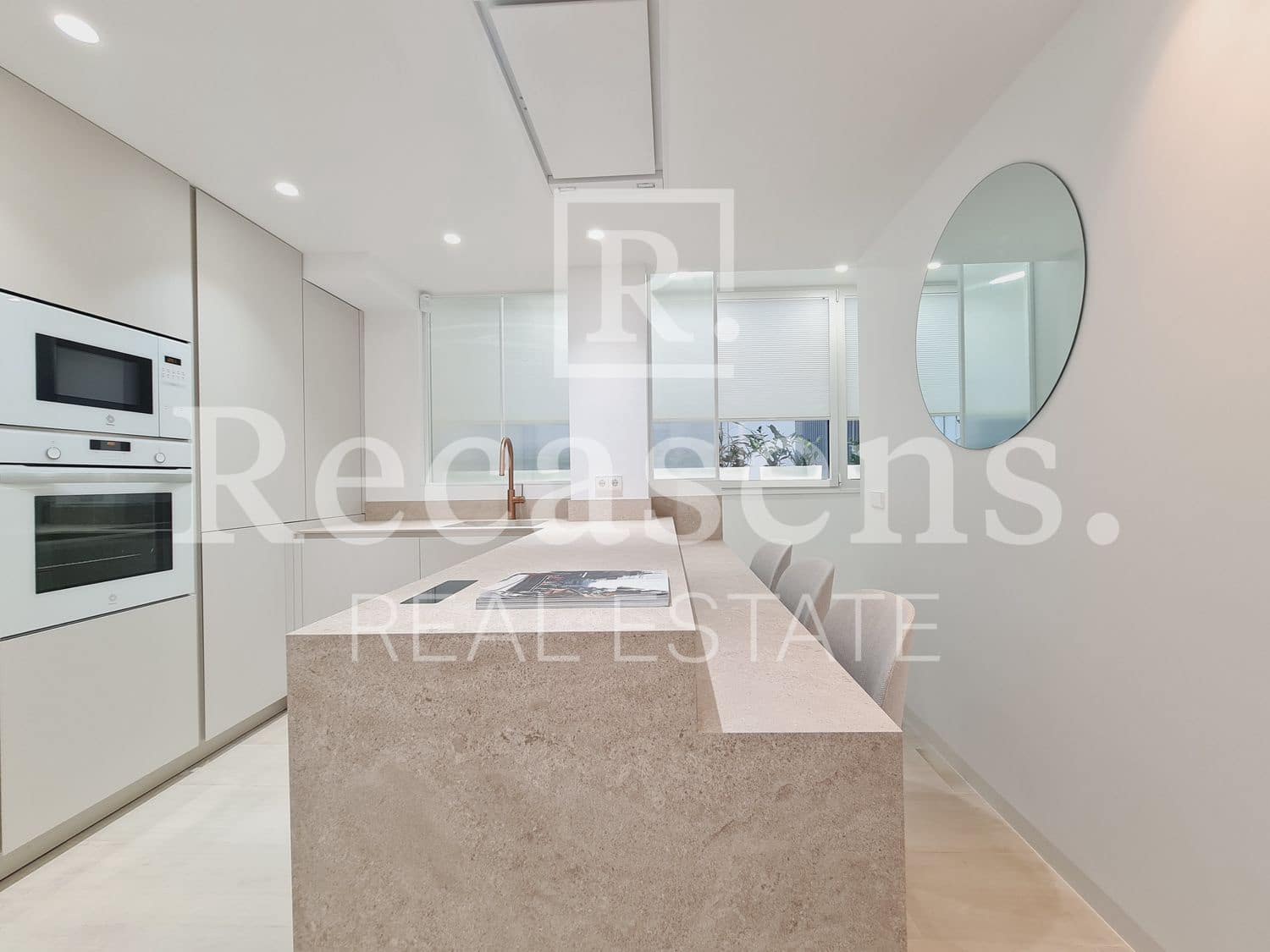 3 makuuhuone Huoneisto vuokrattavana paikassa Valencia kaupunki mukana 
autotalli - 3 200 € (Ref: 8553881)