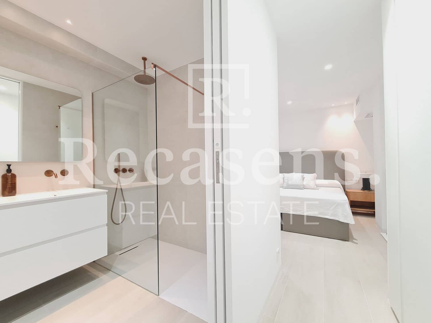 3 makuuhuone Huoneisto vuokrattavana paikassa Valencia kaupunki mukana 
autotalli - 3 200 € (Ref: 8553881)