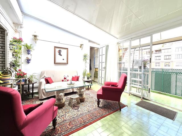 3 slaapkamer Appartement te koop in Russafa, Valencia stad - € 650.000 (Ref: 9075689)