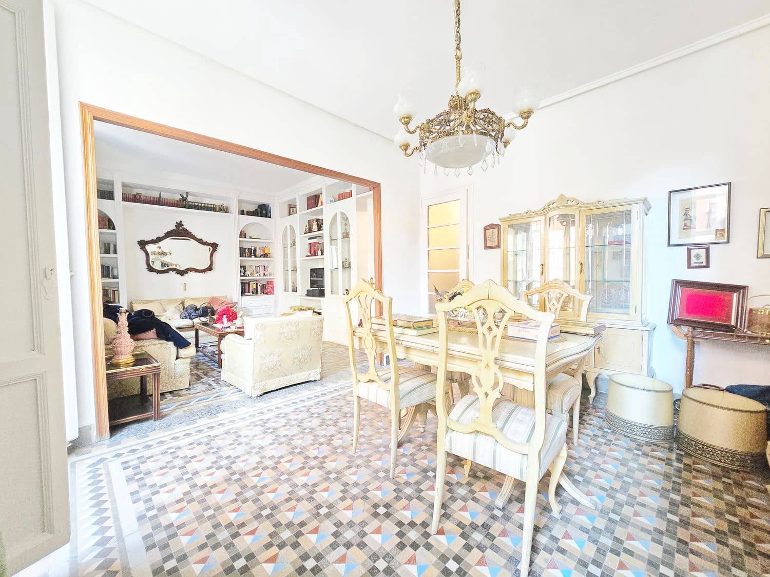 2 soveværelse Lejlighed til salg i Valencia by med garage - € 750.000 (Ref: 9508201)