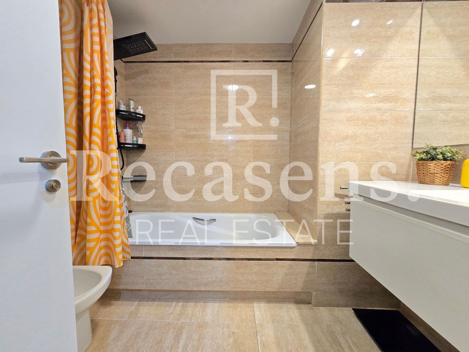 1 slaapkamer Appartement te koop in Alboraya / Alboraia met zwembad garage - € 345.000 (Ref: 9651097)