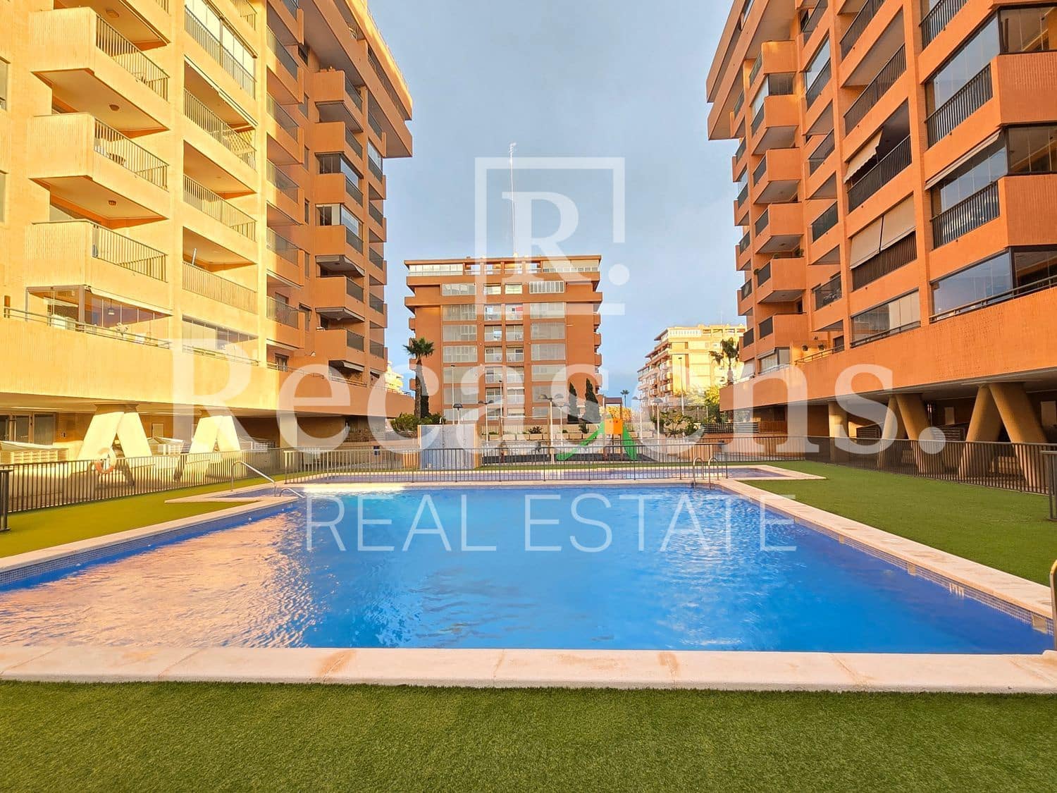 1 slaapkamer Appartement te koop in Alboraya / Alboraia met zwembad garage - € 345.000 (Ref: 9651097)