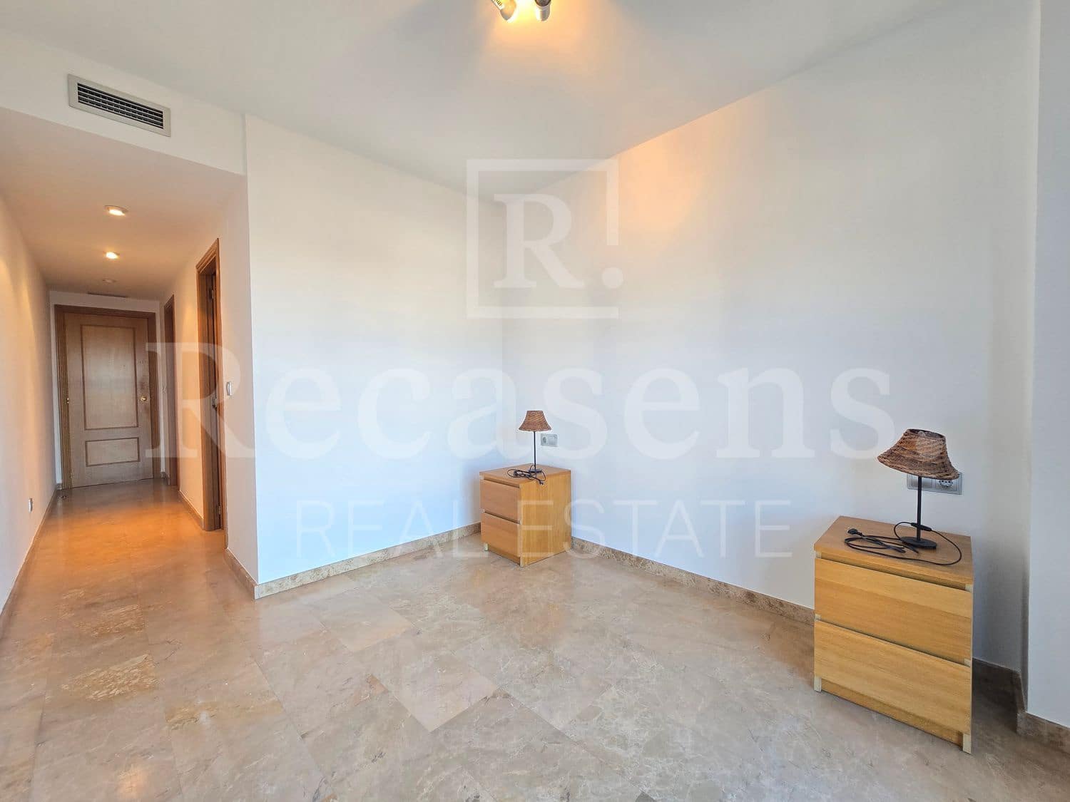 3 camera da letto Appartamento da affittare in Valencia citta con piscina garage - 2.000 € (Rif: 9719395)