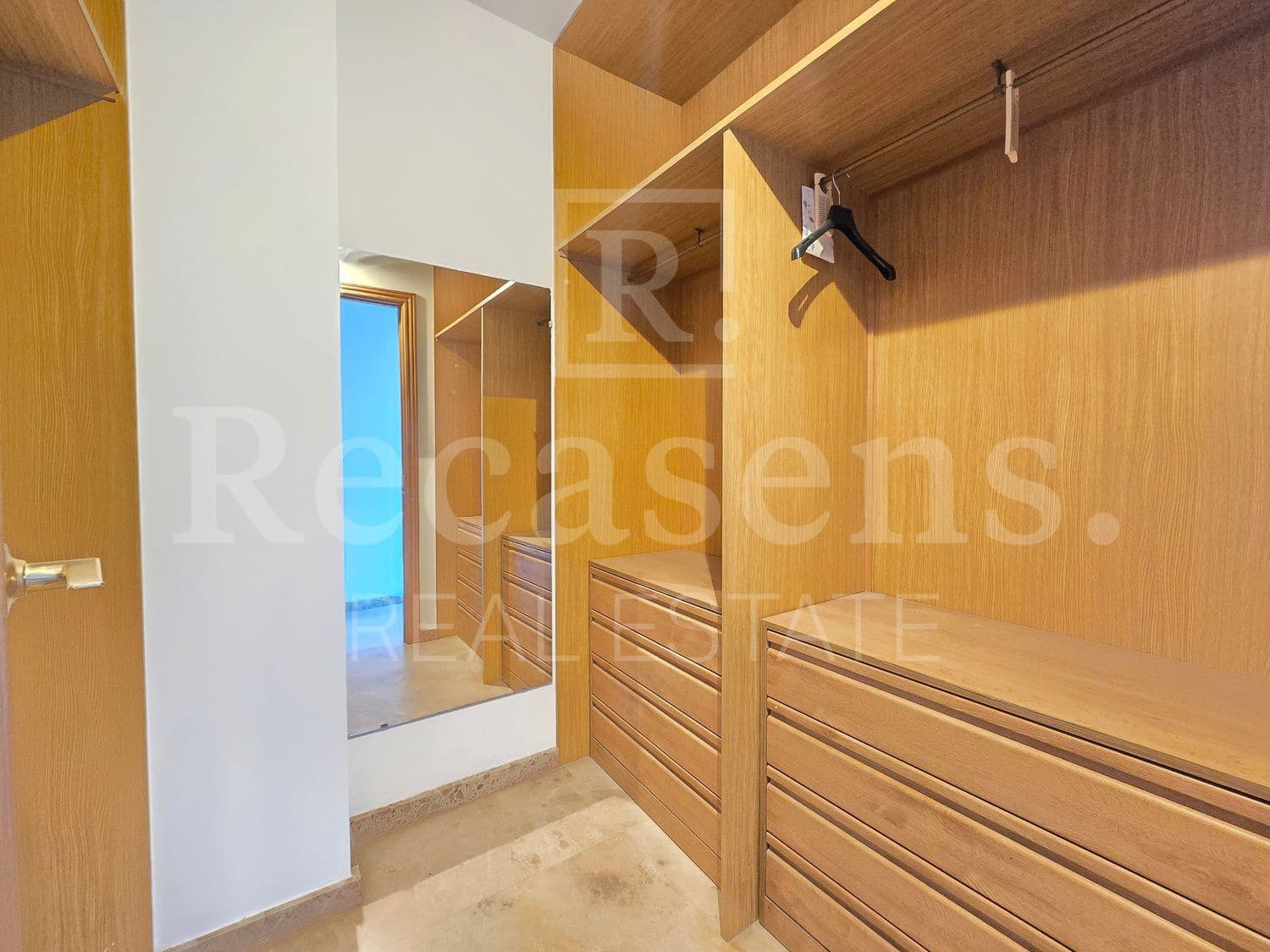 3 camera da letto Appartamento da affittare in Valencia citta con piscina garage - 2.000 € (Rif: 9719395)