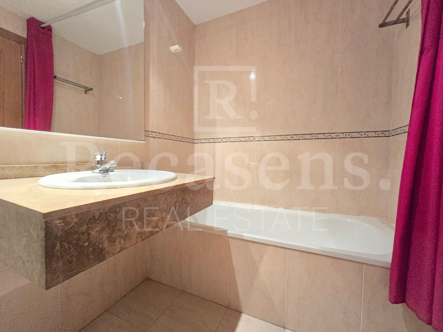 3 camera da letto Appartamento da affittare in Valencia citta con piscina garage - 2.000 € (Rif: 9719395)