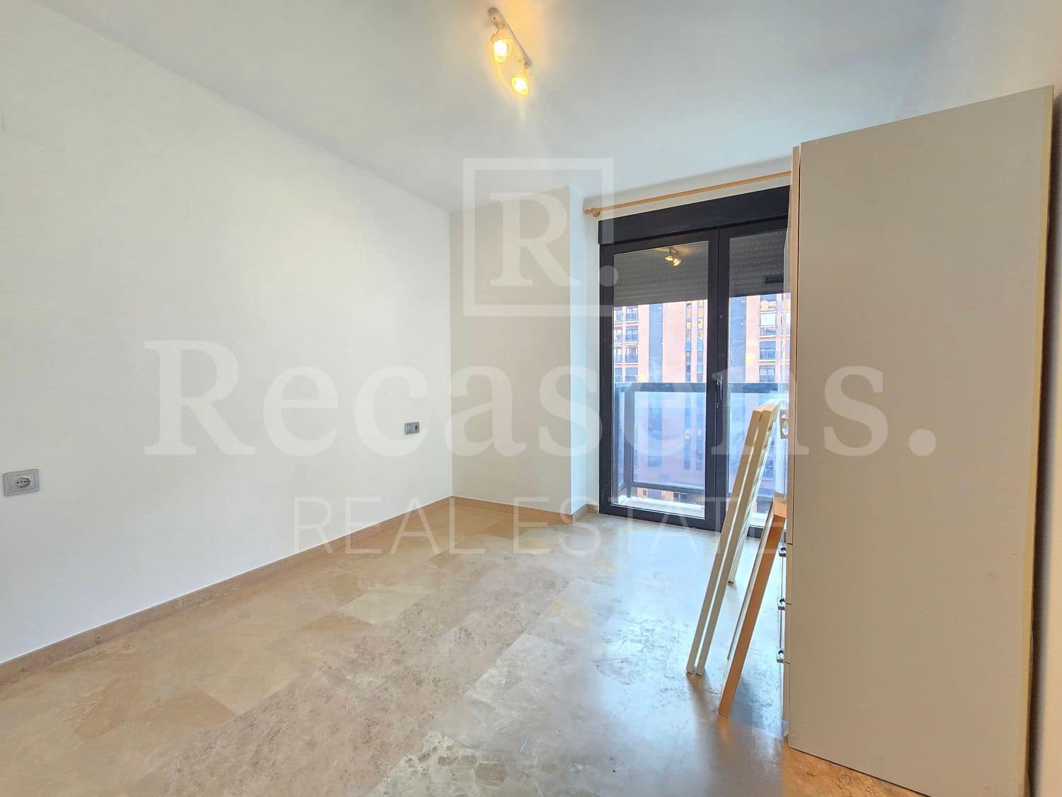 3 camera da letto Appartamento da affittare in Valencia citta con piscina garage - 2.000 € (Rif: 9719395)