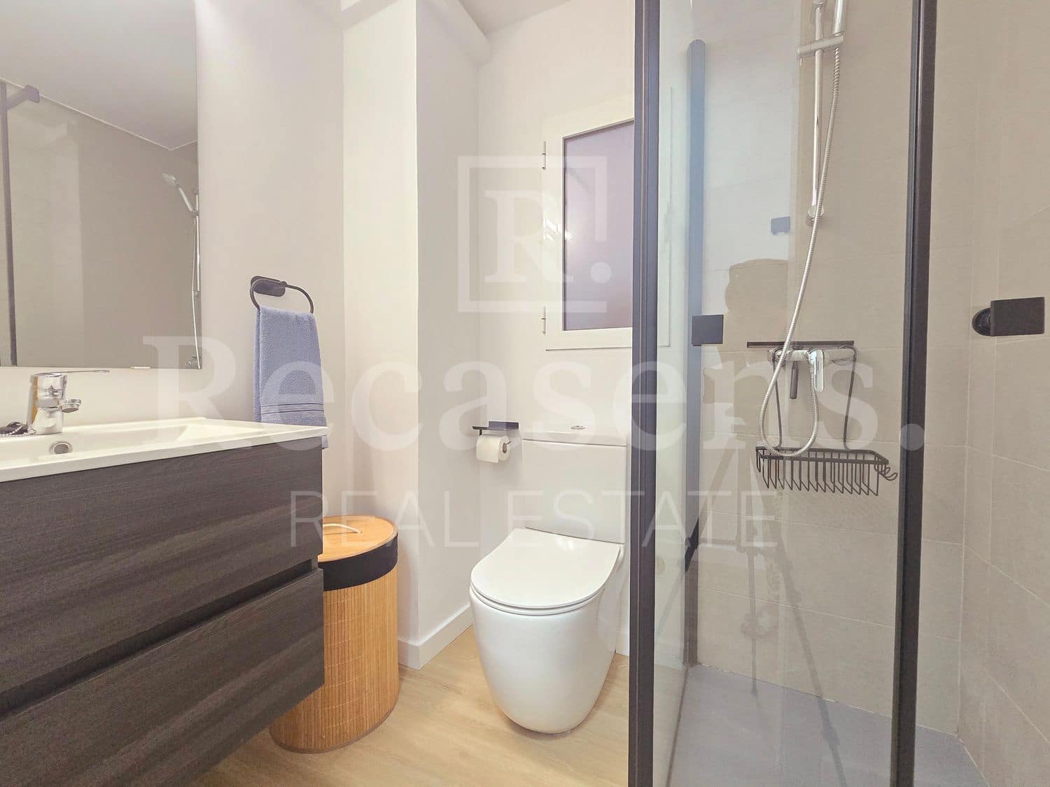 1 soveværelse Lejlighed til leje i Valencia by med garage - € 1.400 (Ref: 9884186)