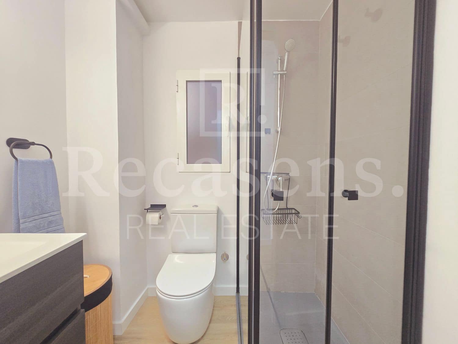 1 soveværelse Lejlighed til leje i Valencia by med garage - € 1.400 (Ref: 9884186)
