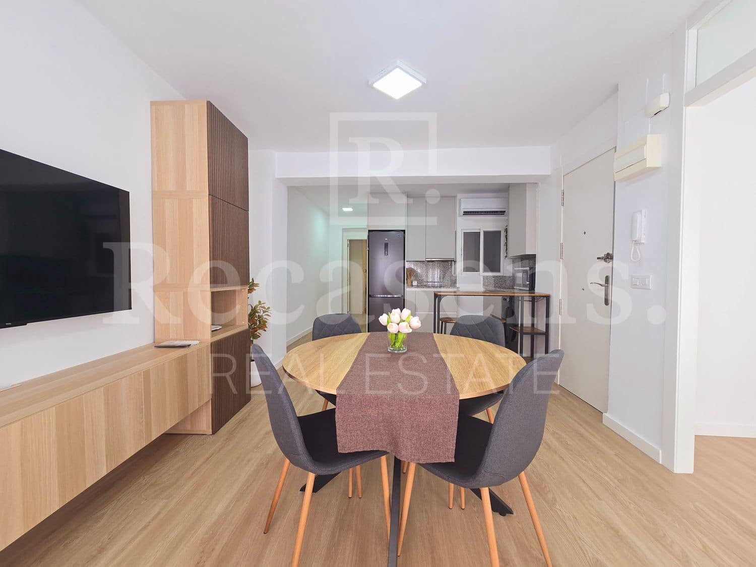 1 soveværelse Lejlighed til leje i Valencia by med garage - € 1.400 (Ref: 9884186)