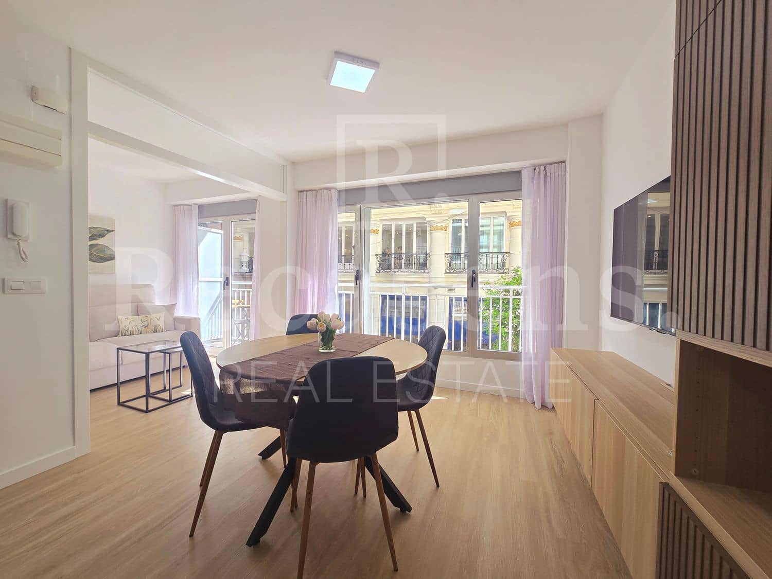1 soveværelse Lejlighed til leje i Valencia by med garage - € 1.400 (Ref: 9884186)