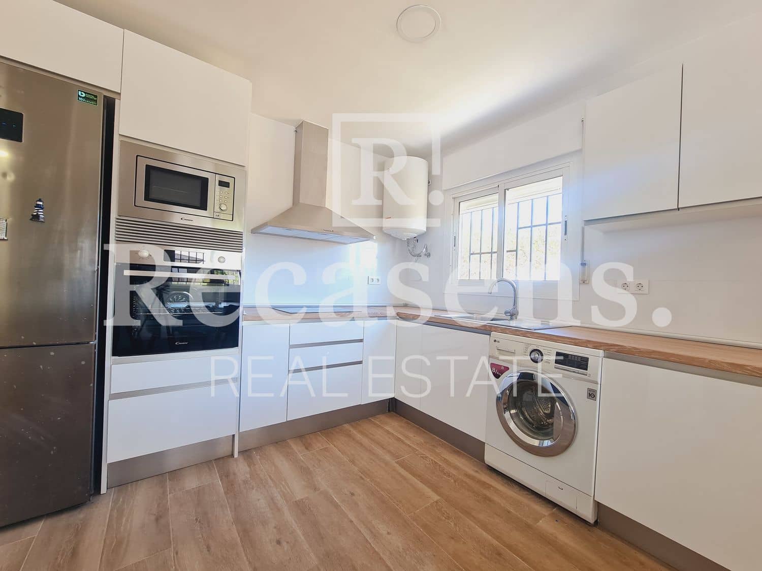 3 bedroom Villa for rent in Vilamarxant / Villamarchante with pool garage - € 1,650 (Ref: 9976662)
